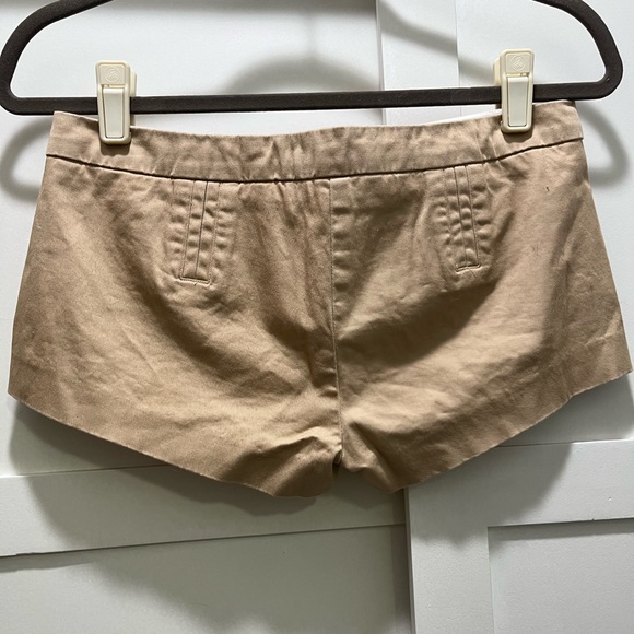 Ever shrunken low rise chino shorts in size 0 - Picture 3 of 4